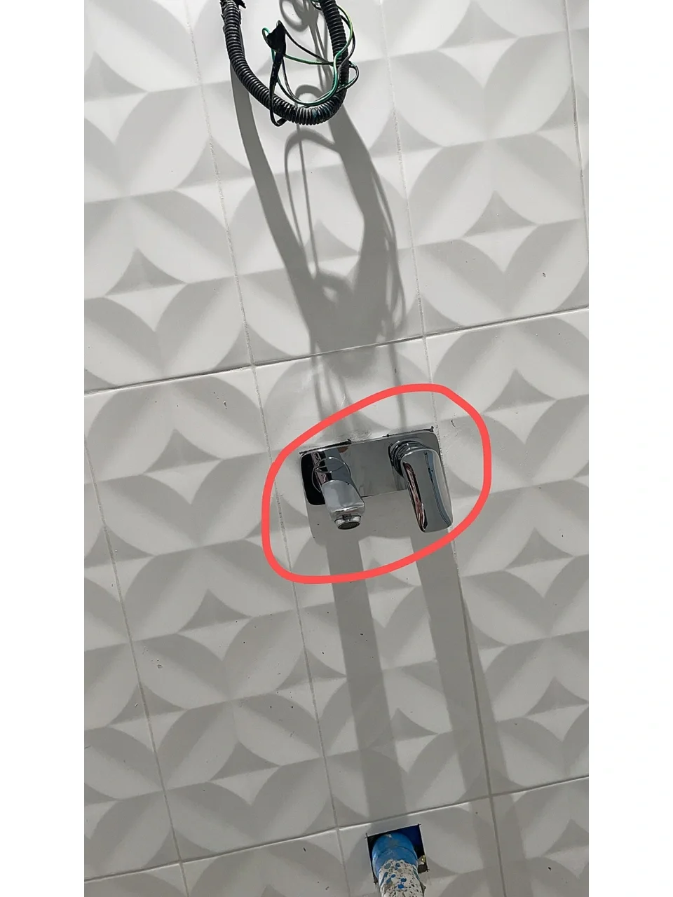 墙砖上打的孔怎么办视频(墙砖上打的孔怎么办视频讲解) 墙砖上打的孔怎么办视频(墙砖上打的孔怎么办视频讲解)